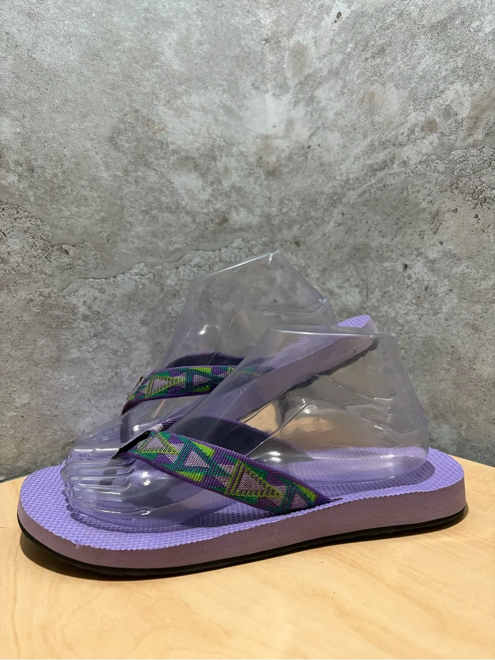 Teva Classic Flip Flop Sandals size women’s 8